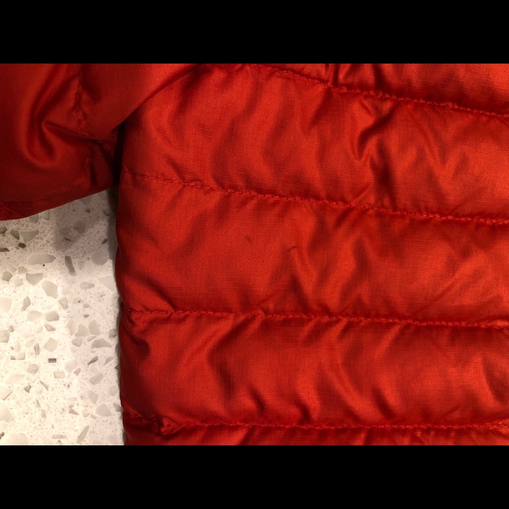 Patagonia 4T sweater.
